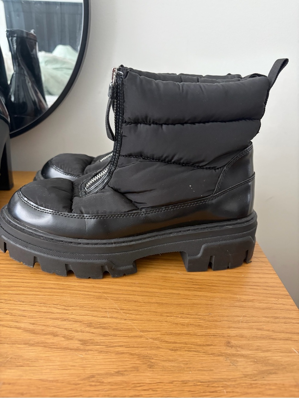 Black Quilted Front-Zip Platform Boots - Picture 3 of 5